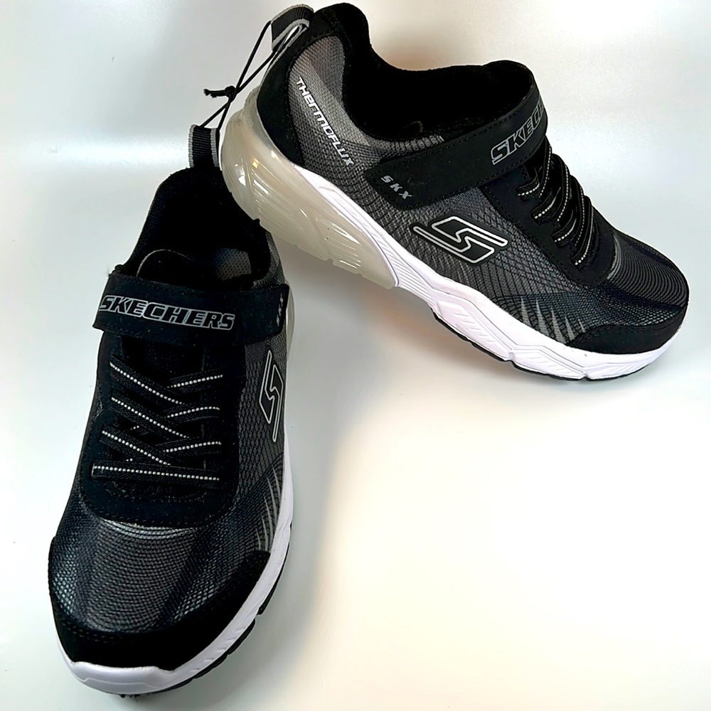 Skechers Boys Sneakers, Black, size 4 in big boys